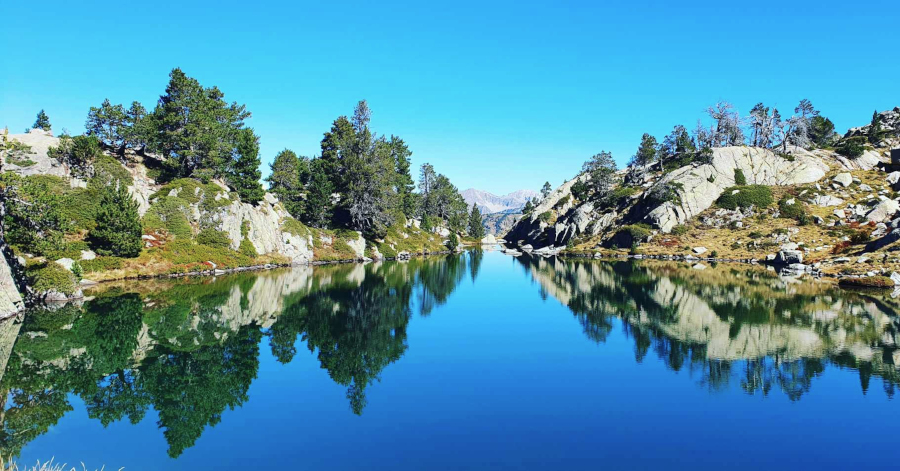 lac d'altitude idéal pour les séjours trekking pêche
